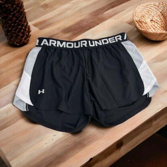 NWT Under Armour Loose Fit Shorts 3” (Med) - Picture 1 of 4